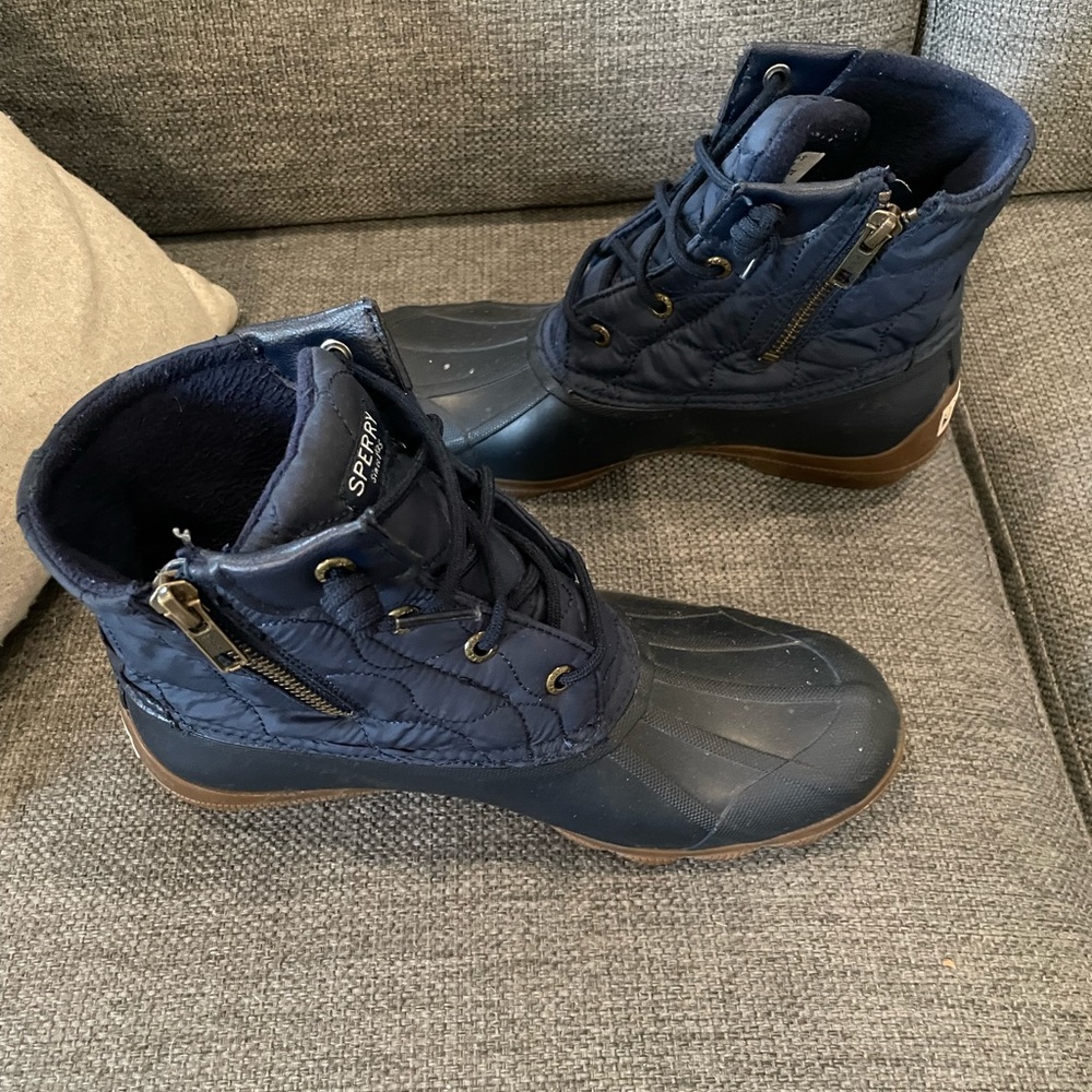Sperry boots, women’s size 8 good condition